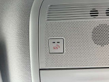 24時間いつでもネットワークにつながる車載通信機「コネクティッドサービス」を標準装備。オペレーターによる緊急時のサポートやスマホアプリによる車両状態確認や一部機能の遠隔操作等を行なうことが可能です。