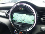 MINI認定中古車保証初年度登録5年未満名義変更完了(2年走行距離無制限保証)・5年以降8年未満名義変更完了(1年20,000KM以内保証)・8年以降(6カ月5,000KM保証)いずれかを付帯してご納車致します。