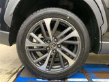 純正アルミホイール。225/50R18