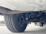 お車を安心してお乗りいただく為には、足回りの定期点検が欠かせません。サービスサポート(有償保証)では無料点検もご提供しており、安心のカーライフをお過ごしいただけるサポート体制が整っています。