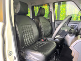 運転席シート廻りは使用感も少なく、良好な状態となっています。丁寧に使われていたことがよくわかりますね。