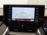 バックモニターを装備しています。車庫入れ時等に車両後方が確認出来るのでとても便利です。