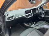 ◆LIBERALAは、輸入車選びの新たなスタイルを提案するインポート・セレクト・ブランドです。オーナー様となる方がクルマから直接感じる感性を第一にした、最良の一台との出会いをコーディネートいたします。