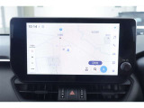 ディスプレイオーディオを装備。スマホとクルマをつなぐことで、これまでのナビに加えて、いろんなサービスが楽しめます。