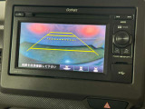 点検や修理でお越しの際はゆっくりくつろぎながらお待ちいただけるように、大きなソファ席もご用意しております♪テレビを見ながらのんびりお待ちください(^&omega;^)