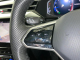 Travel Assist。設定した速度を上限に自動で加減速し、一定の車間距離,およ走行レーンを保つことでロングドライブの疲労を軽減します。