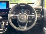 インテリアに合わせたデザインのステアリングは、運転される方のことも考え、運転しやすい形状、大きさです。是非一度、実際に触ってお確かめください。