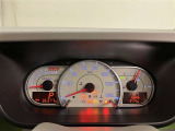 充実の装備が揃った中古車で快適なカーライフを。豊富な機能で便利さを追求し、使いやすさと安心感を提供します。安全性と快適性を追求した整備済み車両で、心地よいドライブをお楽しみください。