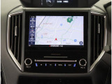 ダイヤトーン製の8インチナビを装備されています。