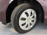 タイヤサイズは175/65R15です。