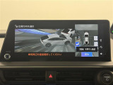 【トヨタ チームメイト[アドバンスト パーク]】ハンドル・アクセル・ブレーキ全操作を車が支援するため安心して駐車できます。障害物を検知した場合には警報を鳴らし、ブレーキ制御を行うことで接触回避を支援。