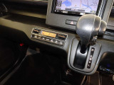 車内を快適に、オートエアコンを装備しています。