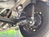 お車を安心してお乗りいただく為には、足回りの定期点検が欠かせません。サービスサポート(有償保証)では無料点検もご提供しており、安心のカーライフをお過ごしいただけるサポート体制が整っています。