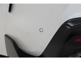 【クリアランスソナー】 障害物が近づくと、メーター画面でのディスプレイ表示やブザーで知らせてくれる機能がある装置です。