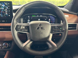 【純正革巻きステアリング】上質な革を使用することで、手にしっかり馴染みとても運転しやすいハンドルです♪
