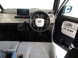 運転席からの目線になります。
