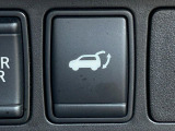 【パワーバックドア】スマートキーや運転席のボタンを押すだけでリアゲートが自動で開閉します!荷物を持っている時や、高い位置にあるバックドアを閉める際に便利な機能です♪