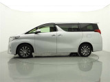 こちらの車両は、ご購入後も継続して安心メンテナンスを提供させていただく為、岐阜県内のお客様への販売・登録に限らせていただきます。