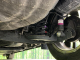 お車を安心してお乗りいただく為には、足回りの定期点検が欠かせません。サービスサポート(有償保証)では無料点検もご提供しており、安心のカーライフをお過ごしいただけるサポート体制が整っています。