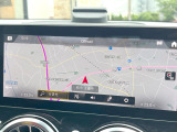 ●純正ナビ:一体感のあるナビは、高級感ある車内を演出してくれます。オーディオ機能も充実しておりますので、運転もより楽しめます♪