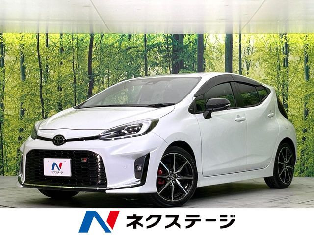 アクア  GRスポーツ