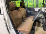 運転席シート廻りは使用感も少なく、良好な状態となっています。丁寧に使われていたことがよくわかりますね。