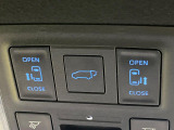 【パワーバックドア】スマートキーや運転席のボタンを押すだけでリアゲートが自動で開閉します!荷物を持っている時や、高い位置にあるバックドアを閉める際に便利な機能です♪