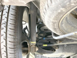 お車を安心してお乗りいただく為には、足回りの定期点検が欠かせません。サービスサポート(有償保証)では無料点検もご提供しており、安心のカーライフをお過ごしいただけるサポート体制が整っています。