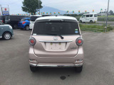 オイル交換は愛車のエンジンコンディションを保つために必要不可欠なメンテナンスとなってきます。長く愛車とすごすために3,000ー5,000km(車種により)での交換をおすすめします。