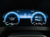 展示車は全てトヨタの車を知り尽くしたエキスパートが基本性能に関わる機能や状態を徹底的にチェックしています。消耗部品の事前交換など法定12ヶ月点検相当の点検・整備を必ず実施しています。