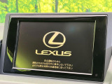【メーカー純正ナビ】インテリアに溶け込むスタイリッシュな「専用設計」メーカーナビを装備♪視認性や操作性など基本性能にも優れ、より上質なカーライフをお楽しみいただけます。
