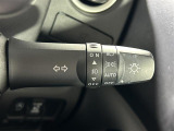 【オートライト(AUTO)】外の明るさをシステムが感知して、自動でヘッドライトが点灯します!ヘッドライトをつけ忘れを防ぐ便利機能です。