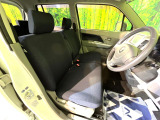 運転席シート廻りは使用感も少なく、良好な状態となっています。丁寧に使われていたことがよくわかりますね。