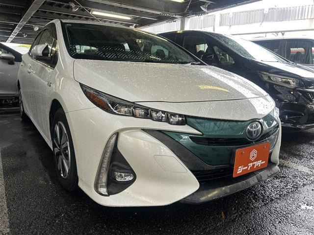 トヨタ プリウスPHV 