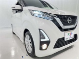 フォグランプ装着車です。暗い夜道の車両前方を明るく照らします