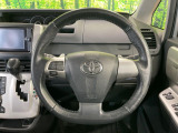 【純正革巻きステアリング】上質な革を使用することで、手にしっかり馴染みとても運転しやすいハンドルです♪