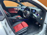 CLAクラス CLA200d AMGライン Sブレーク 本革シート サンルーフ