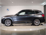 【BMWのxDrive】xDriveはいかなる状況下でも安定した走りを実現しています。 これによりストレスなく運転できることはもちろんのこと、安全性能も向上しています。