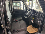 車によってはストックヤードに置いていることもありますので、ご来店の前に事前にご連絡いただけますと幸いです。