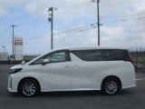 お車に関するご相談はお気軽に店舗スタッフにお問合せ下さい♪豊富な商品知識を備えたスタッフが些細なご相談でも対応いたします♪
