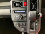 納車前にはプロのメカニックが、各部の点検を行います。ディーラーにしか出来ない品質、そしてサービスできっと満足していただけると思います!