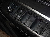 電動格納式ドアミラー・パワーウインドウを装備しています。