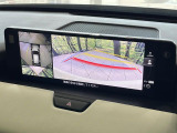 【360&deg;ビューモニター】専用のカメラにより、上から見下ろしたような視点で360度クルマの周囲を確認することができます☆死角部分も確認しやすく、狭い場所での切り返しや駐車もスムーズに行えます。