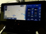 12.3インチのディスプレイオーディオ装着です。スマホとの通信で様々なサービスが楽しめます。TV視聴にも対応しています。