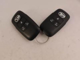 当社では全車、納車前にサービス工場で12ヶ月点検相当の整備を実施しております。そこで確認された不具合箇所は修理しておりますのでご安心下さい。