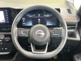 【純正革巻きステアリング】上質な革を使用することで、手にしっかり馴染みとても運転しやすいハンドルです♪