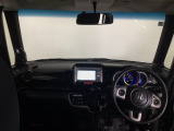 【前方視界】開放的な前方視界!運転がしやすく疲れにくいです♪窓が大きく、見通しがとっても良いおクルマですよ♪