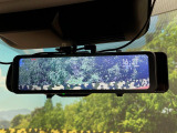 【デジタルルームミラー】後席の大きな荷物や同乗者で後方が確認しづらい時でも安心!カメラが撮影した車両後方の映像をルームミラー内に表示。クリアな視界で状況の確認が可能です!