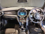 【MINI認定中古車】MINIのご購入はぜひMINI正規ディーラーで!メーカー基準の納車前点検整備を全車実施。規定整備を実施された車両にのみ付帯出来る全国保証。