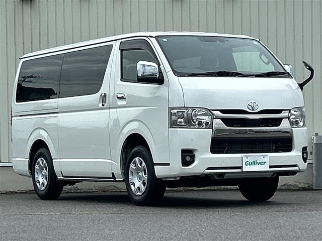 トヨタ ハイエースバン 